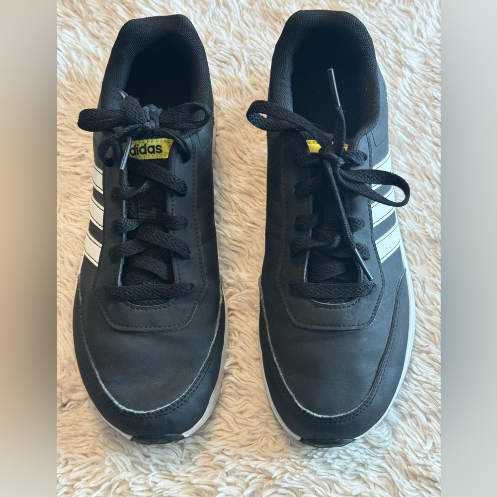 Adidas sneakers. Excellent condition